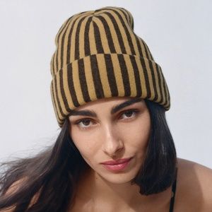 Réal Beanie in HoneyBee by RealisationPar